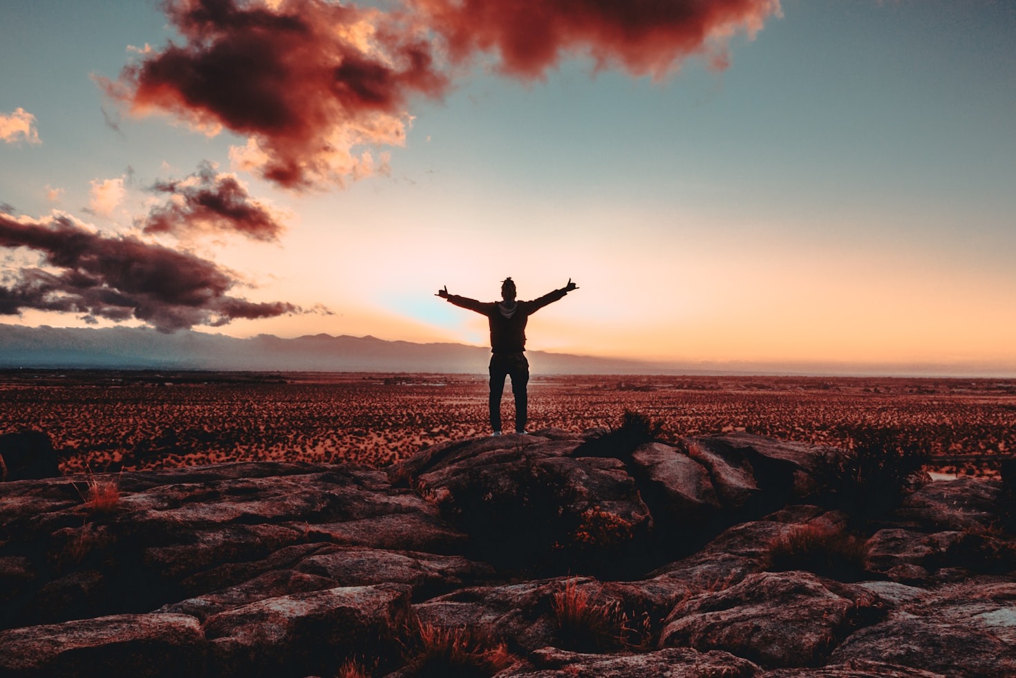 How Like-Minded Communities Drive Achievements